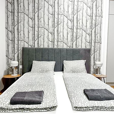T32 Central Modern Suites Budapest Ngoại thất bức ảnh
