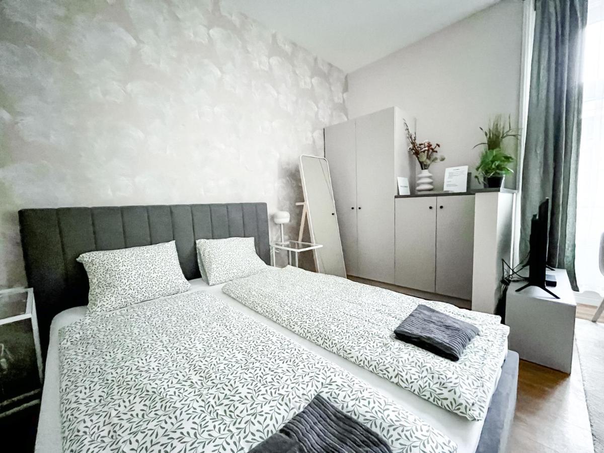 T32 Central Modern Suites Budapest Ngoại thất bức ảnh