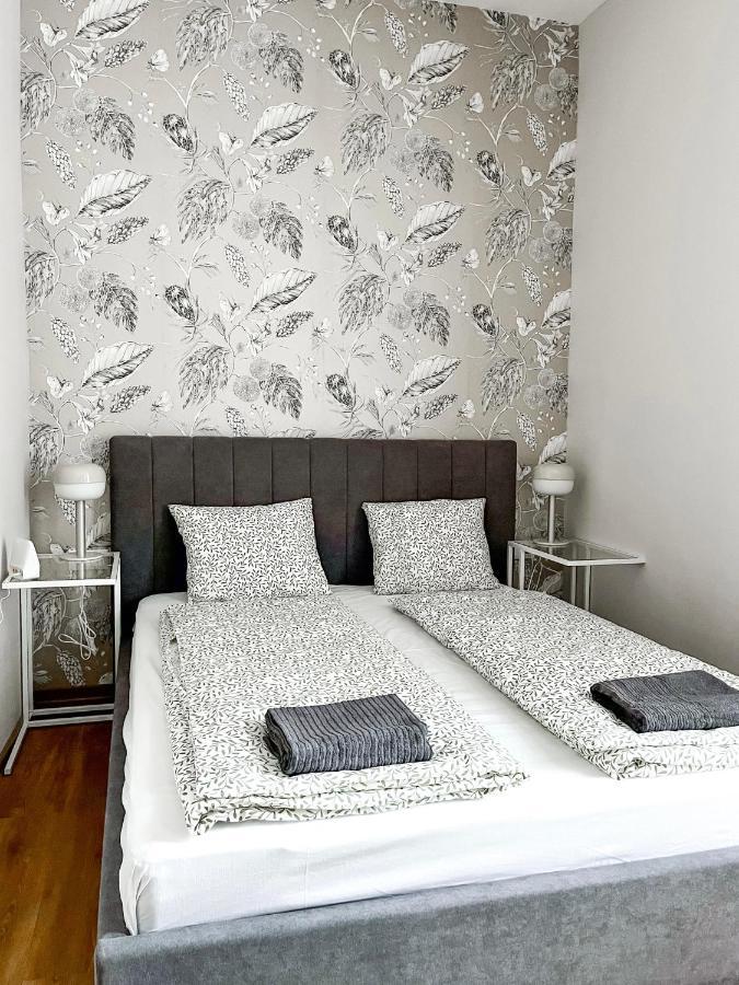 T32 Central Modern Suites Budapest Ngoại thất bức ảnh