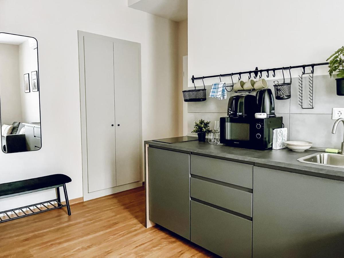 T32 Central Modern Suites Budapest Ngoại thất bức ảnh