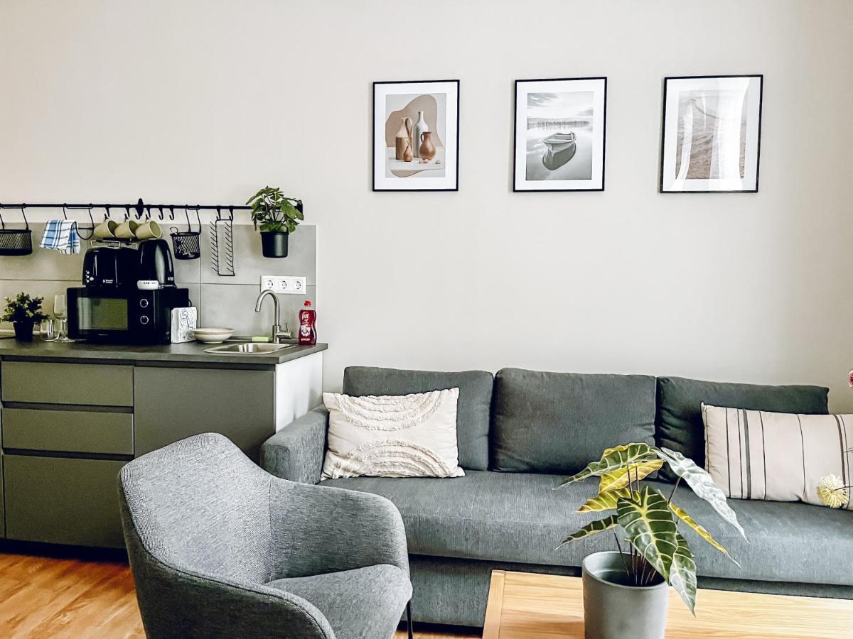 T32 Central Modern Suites Budapest Ngoại thất bức ảnh