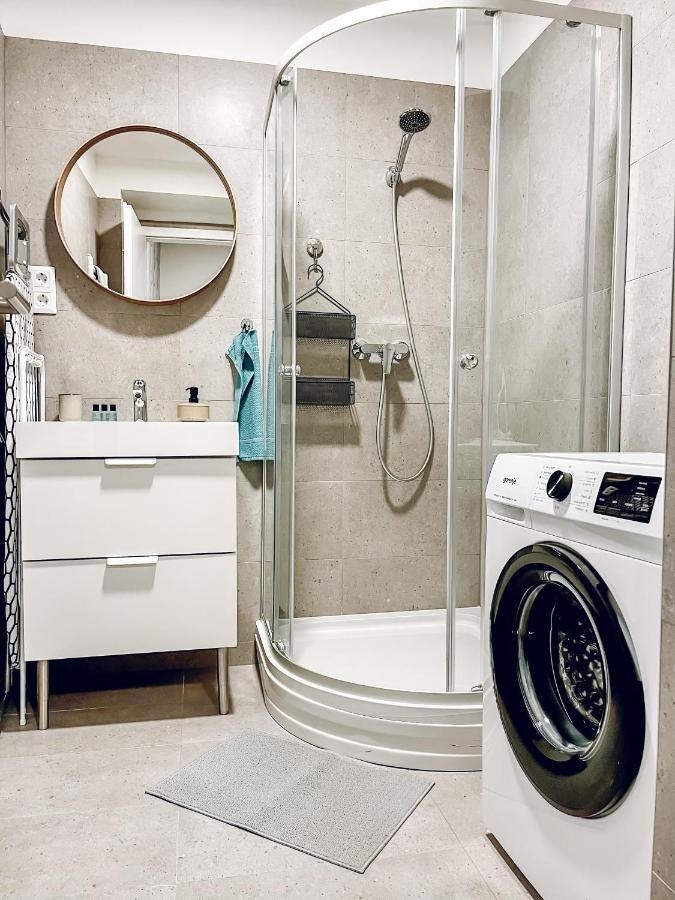T32 Central Modern Suites Budapest Ngoại thất bức ảnh
