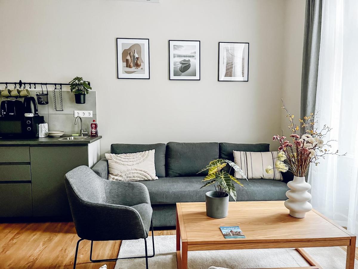 T32 Central Modern Suites Budapest Ngoại thất bức ảnh